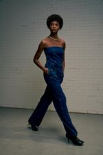 08420383_0109_2-MACACAO-JEANS-DECOTE-RETO-BOTOES