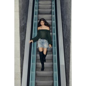 Bermuda De Jeans Basic Com Fenda