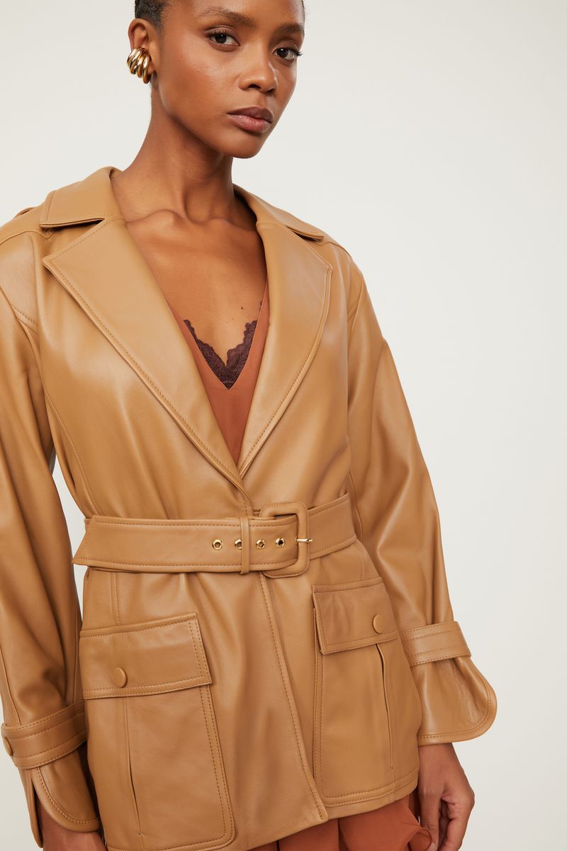 03610097_10056_4-TRENCH-COAT-DE-COURO-CURTO-MANGA-FRALDAD