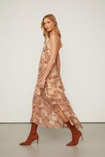 07207445_50457_1-VESTIDO-MIDI-CAMADAS-ONCA-PARDA