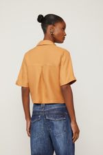 52051737_03354_3-CAMISA-CROPPED-MARROM-DOE