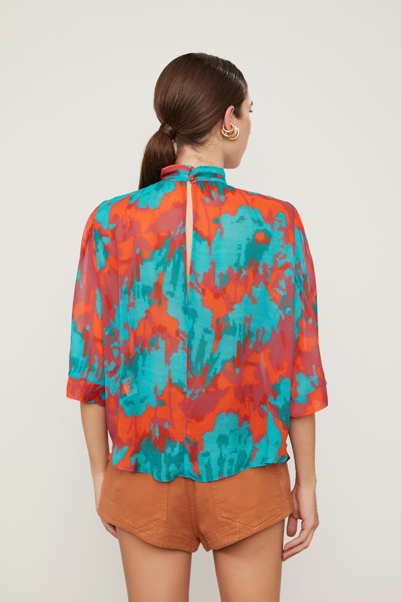 52136040_50432_3-TOP-GOLA-ALTA-FLORAL-TRICOT-CLASH