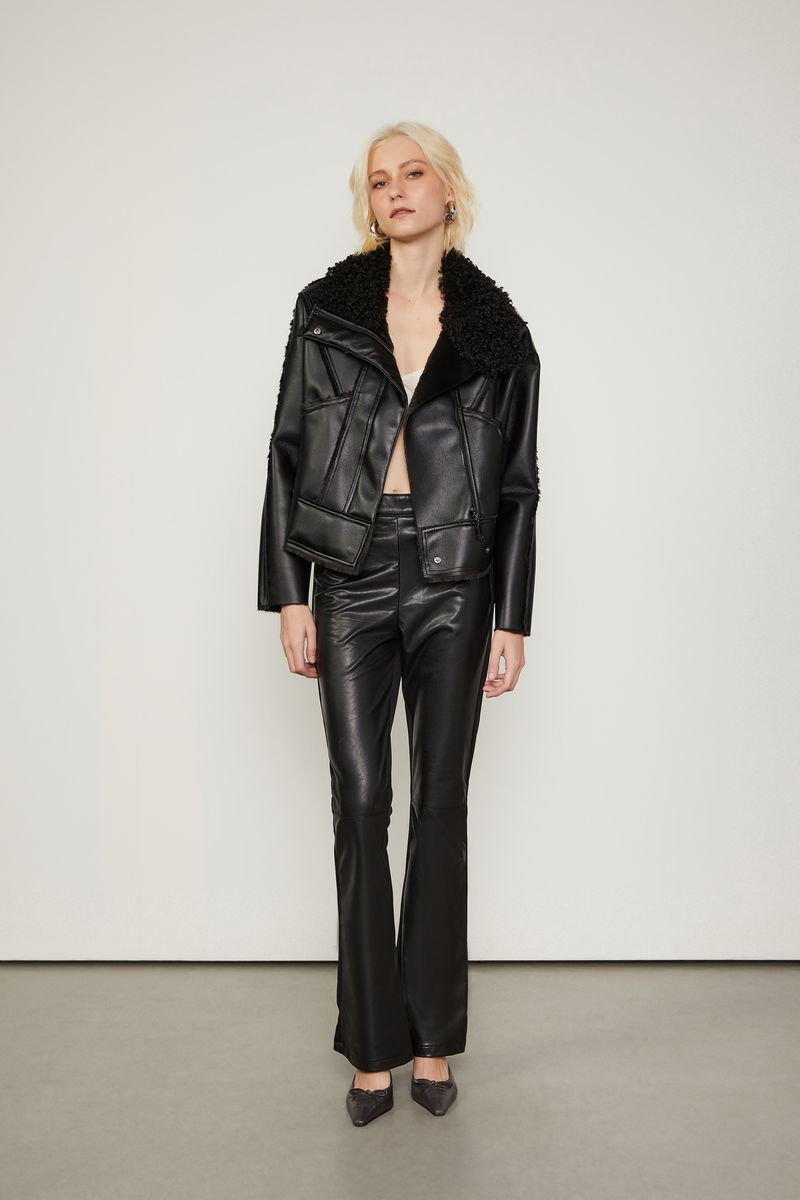 03011762_0005_2-JAQUETA-LIKE-LEATHER-COM-PELO