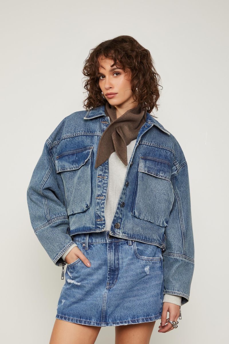 03011779_0105_1-JAQUETA-JEANS-BOLSOS-FRENTE