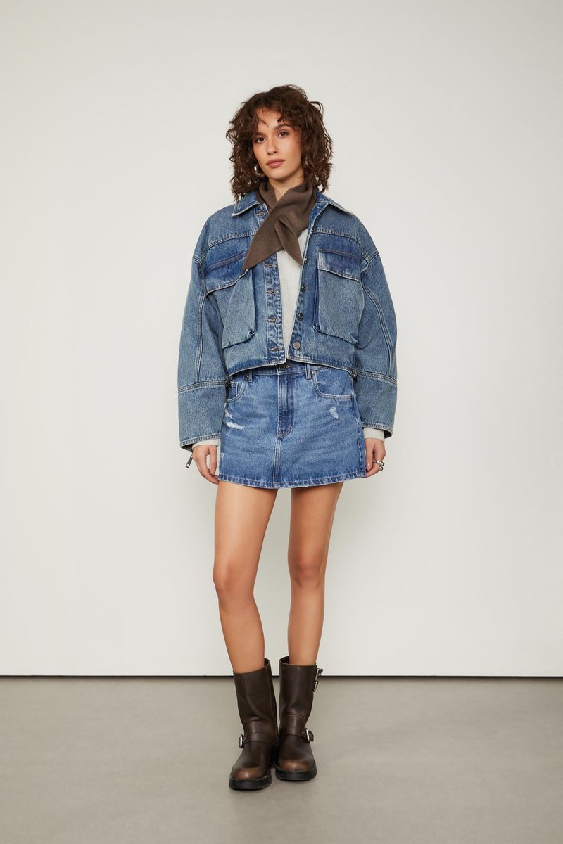 03011779_0105_2-JAQUETA-JEANS-BOLSOS-FRENTE