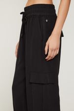 25342412_0005_4-CALCA-JOGGER-ZIPER-BARRA
