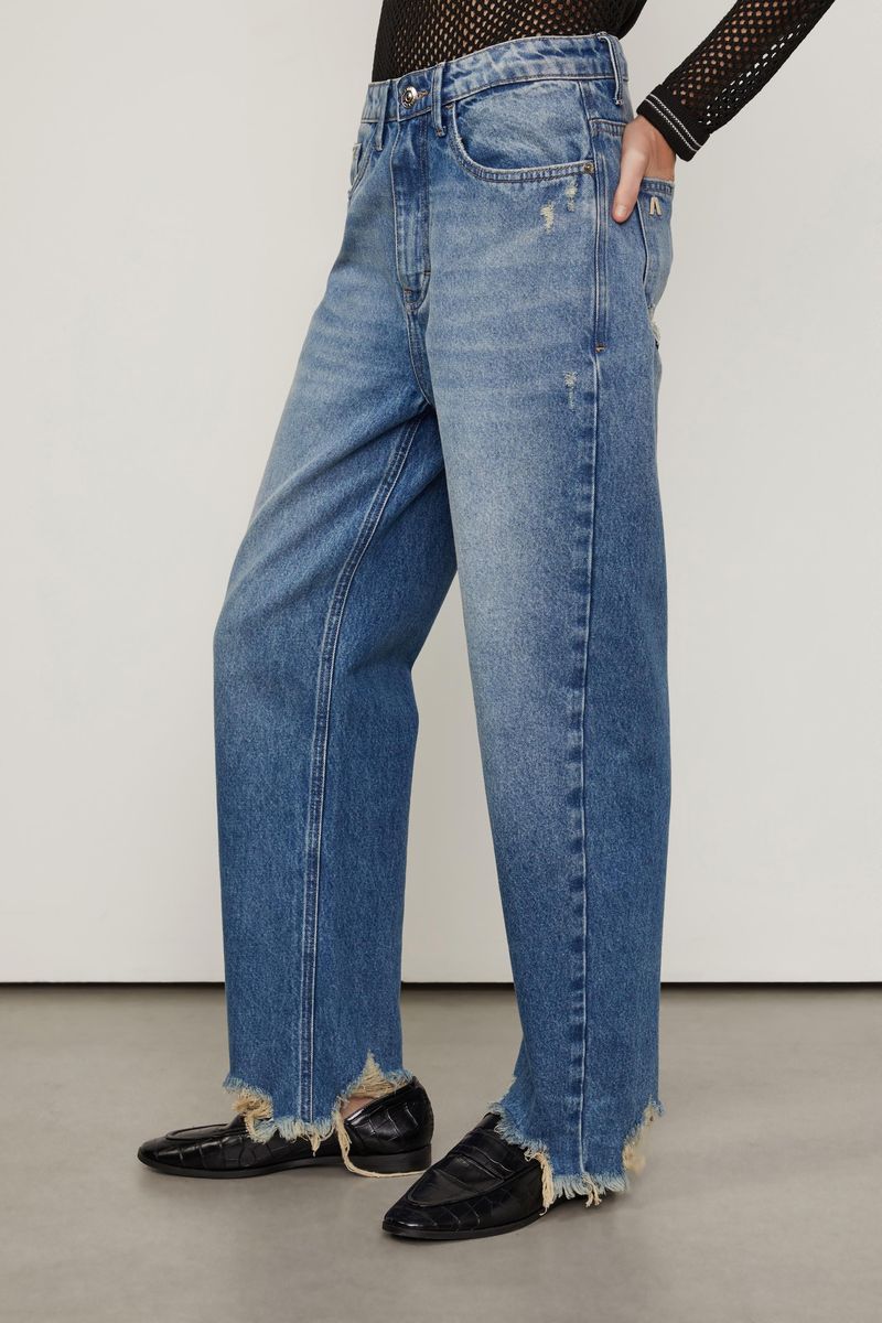 25342435_0105_2-CALCA-JEANS-RETA-ROCK-DESTROYED-NA-BARRA