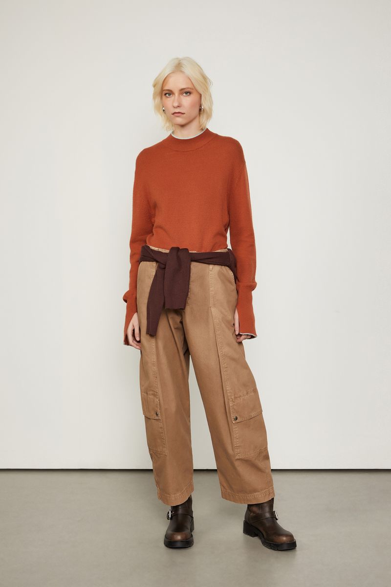 52135952_1568_2-BLUSA-DE-TRICOT-COM-DETALHE-CONTRASTANTE