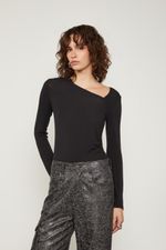 52135974_0005_2-BLUSA-DE-MALHA-DECOTE-ASSIMETRICO