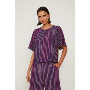 T-Shirt Manga Curta Prega Nas Costas De Viscose Estampada