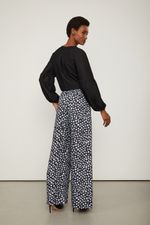 25342396_50471_3-CALCA-POIS-RASTRO