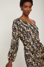 52135844_50969_4-BLUSA-TEXTURA-FINGERS