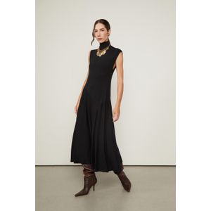 Vestido Midi Manga Curta Preto