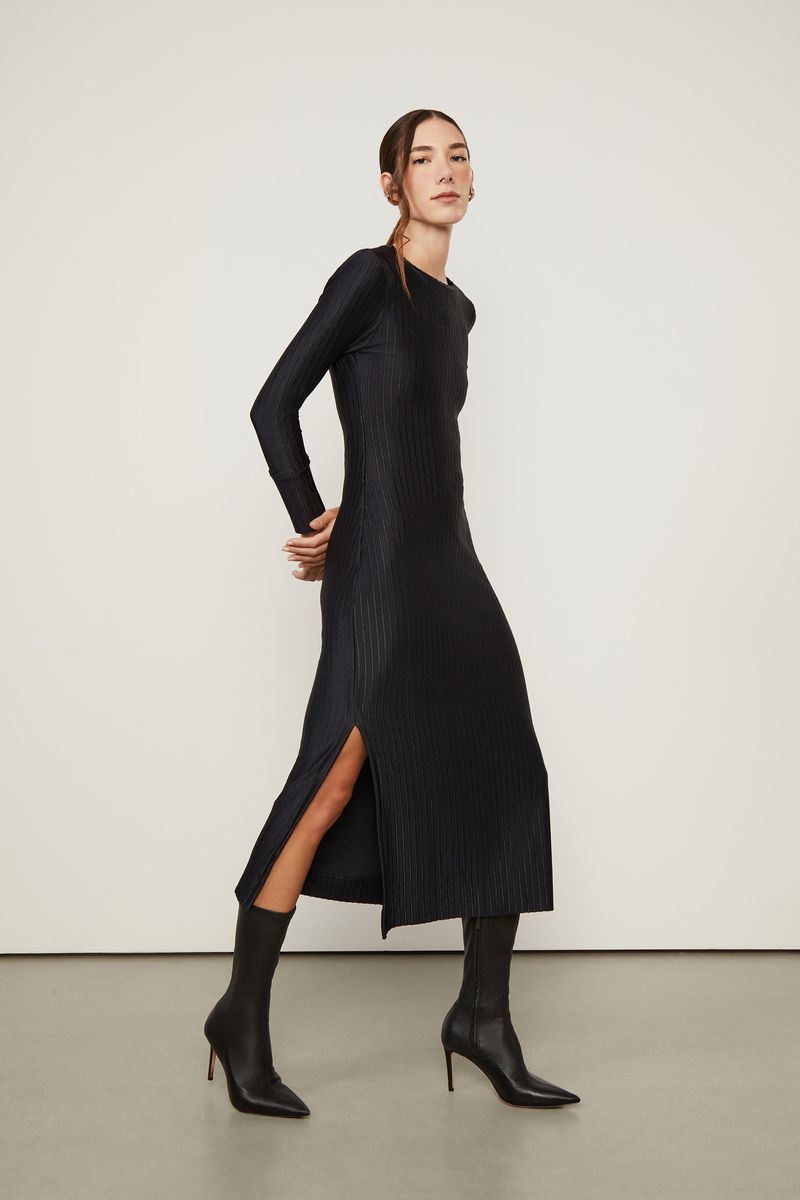 07207302_0005_1-VESTIDO-MIDI-DECOTE-GOTA-VELUDO