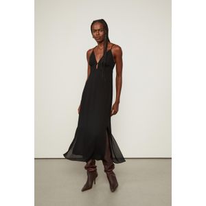 Vestido De Georgette Longo Com Decote Preto