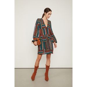 Vestido De Georgette Curto Com Decote v Estampado