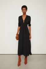 07207491_0005_1-VESTIDO-MIDI-THAIS-PRETO