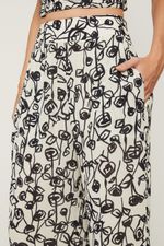 25342309_50426_2-CALCA-LATERAIS-A-FIO-FLORAL-OFF-E-PRETO