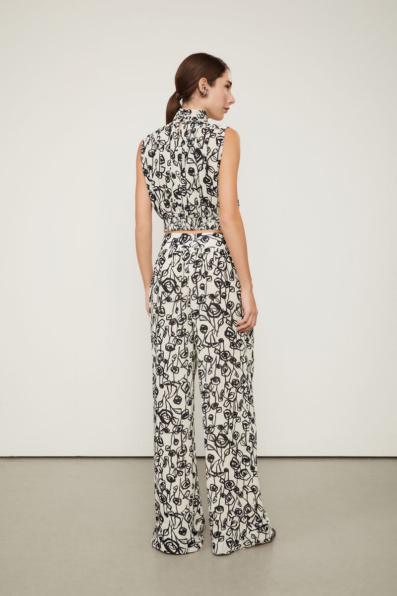 25342309_50426_3-CALCA-LATERAIS-A-FIO-FLORAL-OFF-E-PRETO