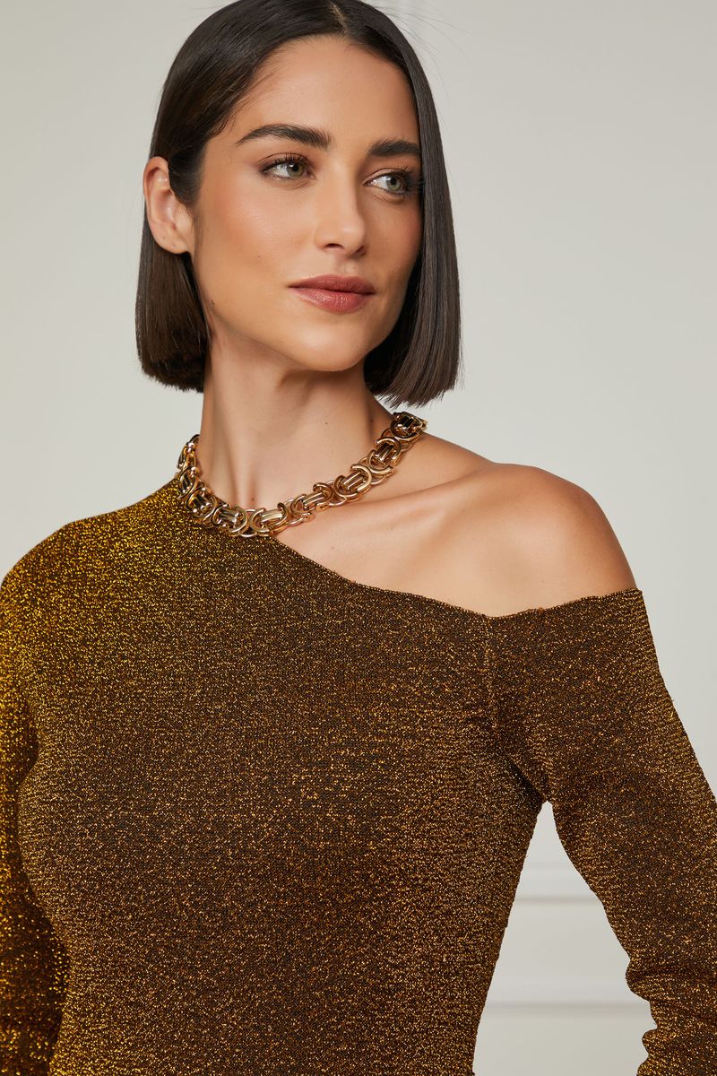 07205970_1419_4-VESTIDO-DE-TRICOT-CURTO-COM-DECOTE-ASSIMETRICO-E-LUREX-DOURADO