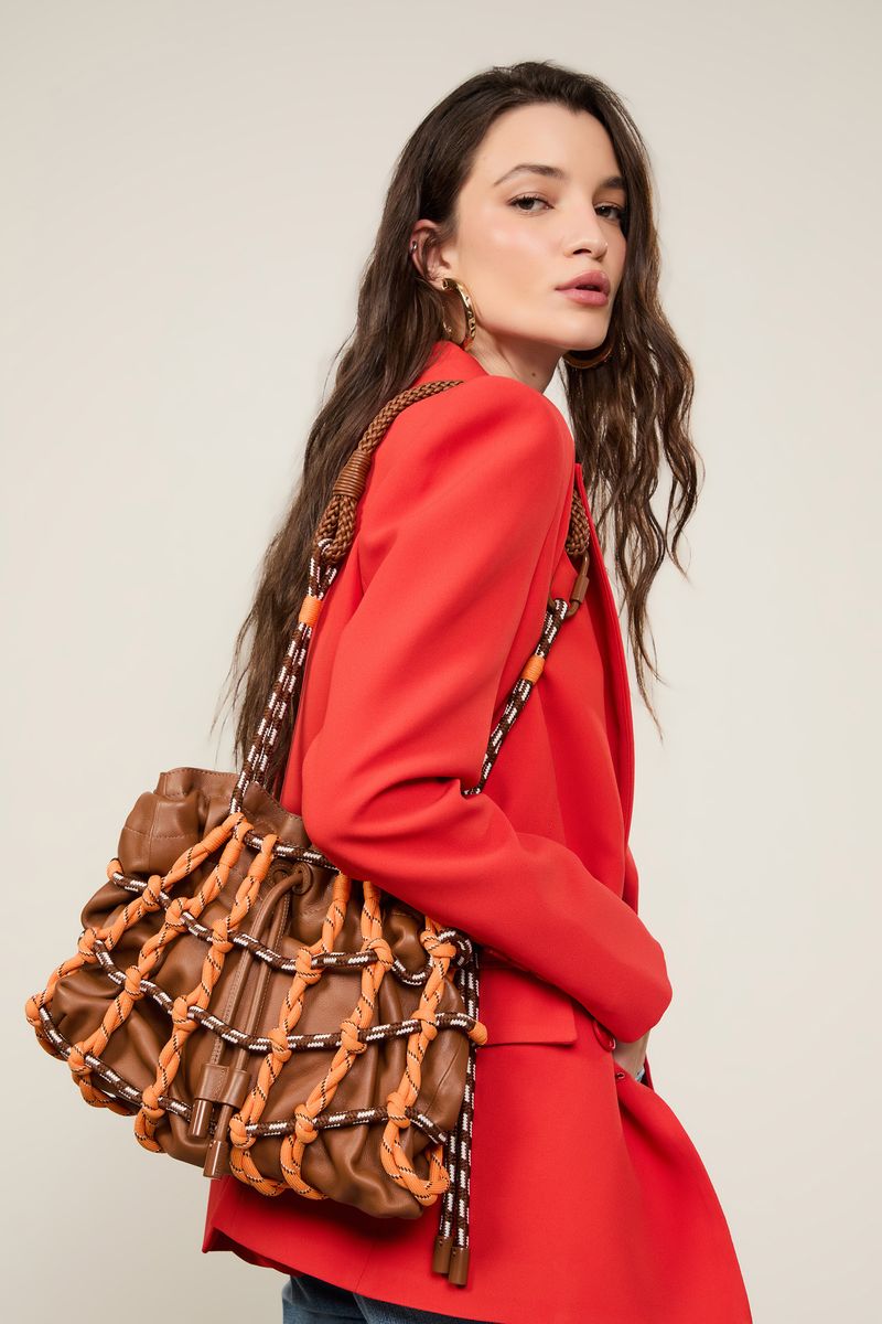 10320138_1802_1-BOLSA-DE-COURO-CORDAS