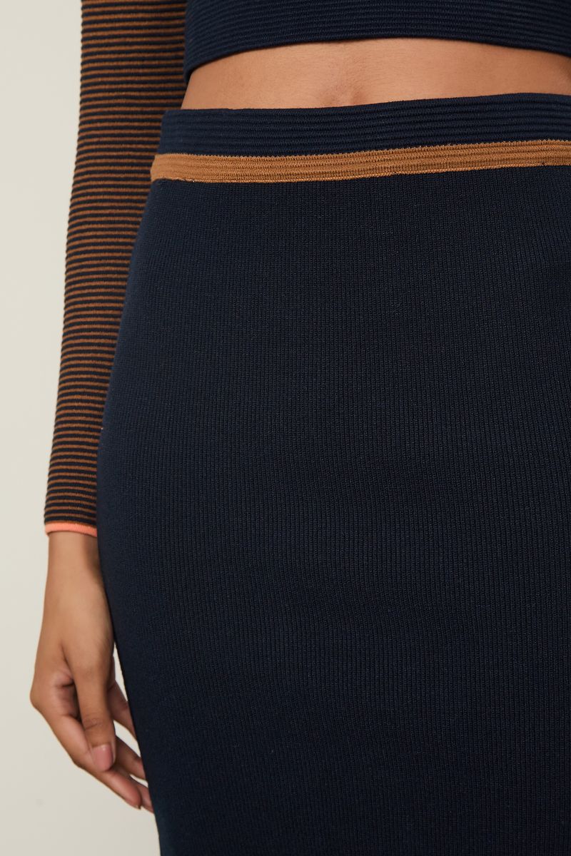 25111532_11055_4-SAIA-LAPIS-DE-TRICOT-MIDI-LISTRAS
