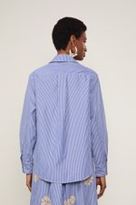52051795_0200_4-CAMISA-COM-BORDADO-DE-FLOR-DE-RAFIA