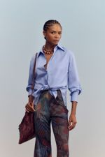 52051852_0200_1-CAMISA-ESSENTIAL-BOLSO-FRENTE