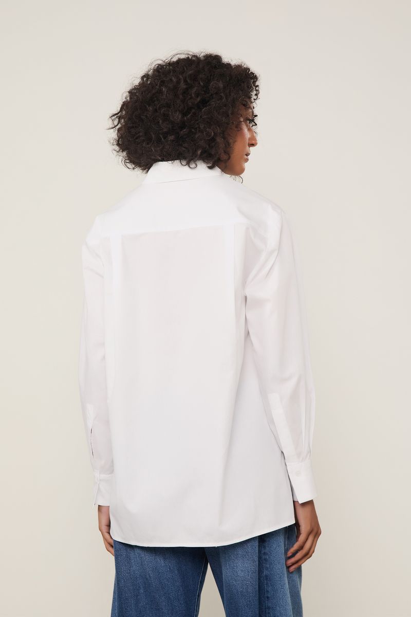 52051852_0002_3-CAMISA-ESSENTIAL-BOLSO-FRENTE