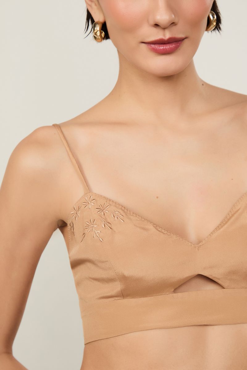 52105361_11066_4-TOP-CROPPED-EM-SEDA