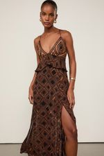 07207551_52623_2-VESTIDO-MIDI-COM-BUSTO-DE-RAFIA
