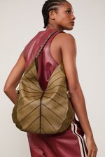 10061871_03032_1-BOLSA-DE-COURO-FOLHA