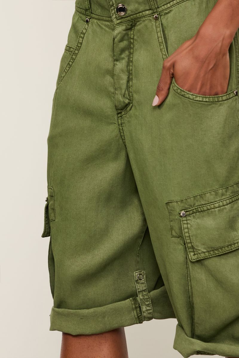 25054468_11073_4-BERMUDA-LOOSE-TENCEL-VERDE-CONFREI