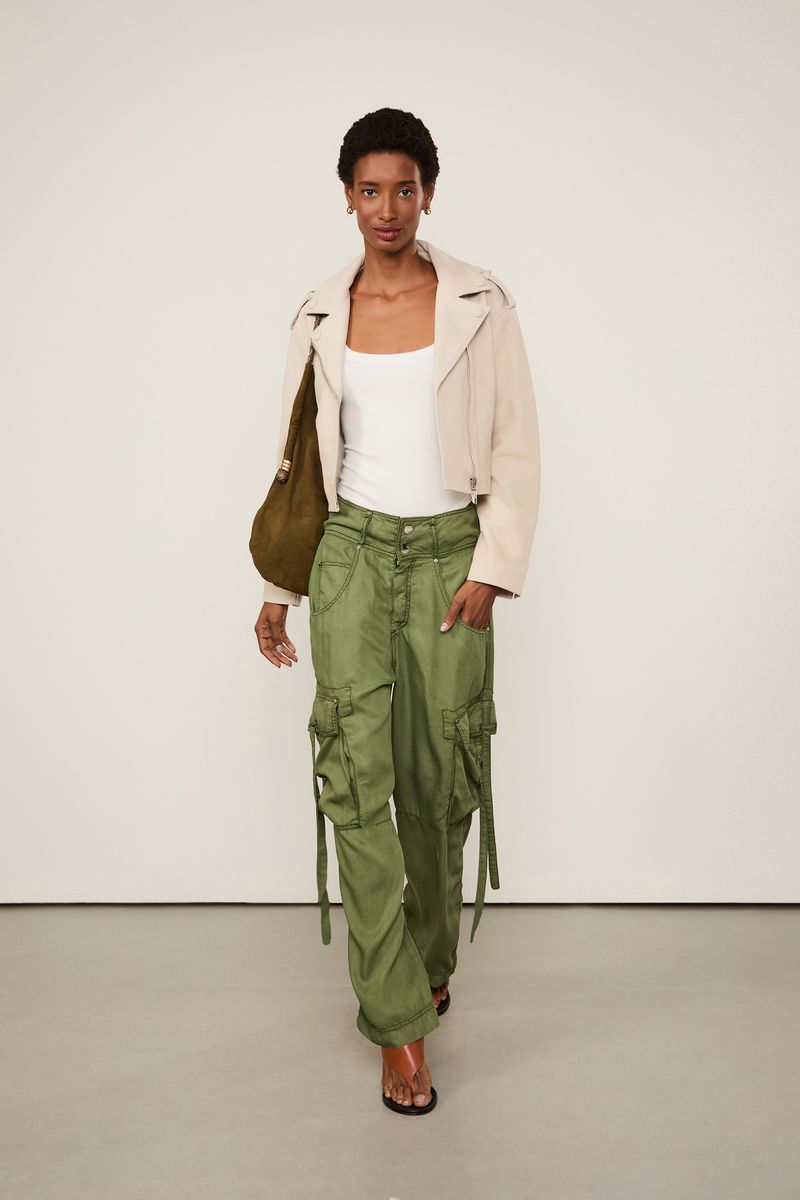 25342714_11073_1-CALCA-LOOSE-TENCEL-VERDE-CONFREI