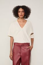 52060882_0003_4-T-SHIRT-DECOTE-V-COBERTURA