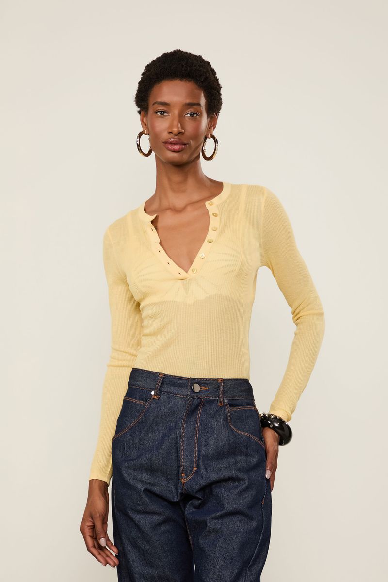 52136202_01011_2-BLUSA-MANGA-LONGA-CANELADO-BOTAO