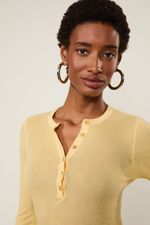 52136202_01011_4-BLUSA-MANGA-LONGA-CANELADO-BOTAO