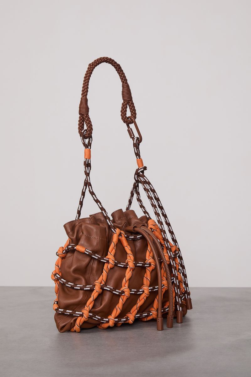 10320138_1802_3-BOLSA-DE-COURO-CORDAS