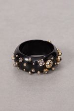 27040556_1511_2-BRACELETE-PRETO-DE-RESINA-CRAVEJADO