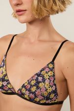 52080822_52594_2-TOP-TRIANGULO-LIBERTY