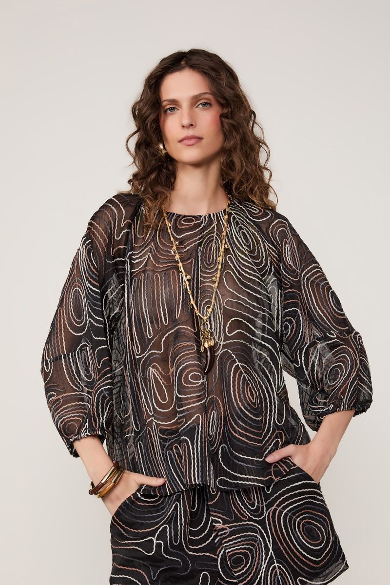 52136182_0005_4-BLUSA-AMPLA-BORDADA