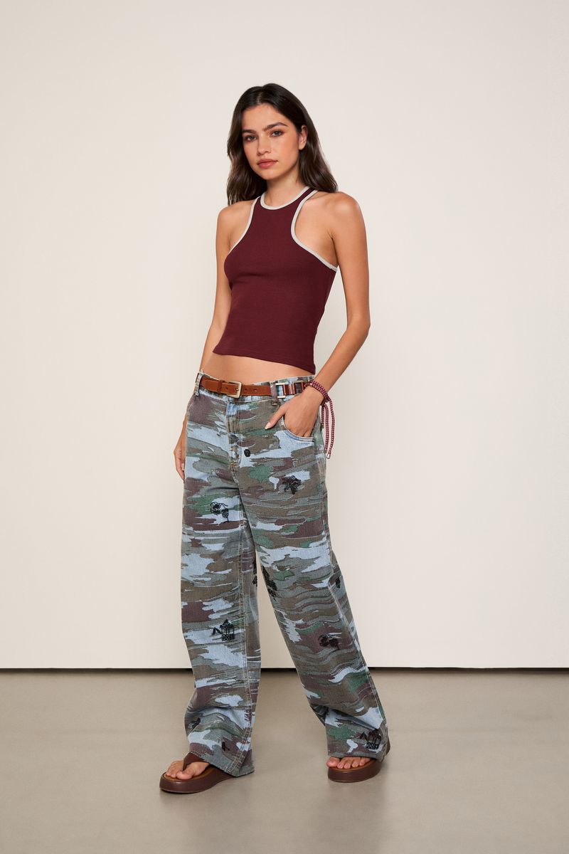 25342627_0105_1-CALCA-JEANS-WIDE-LEG-CAMUFLADO-BORDADO