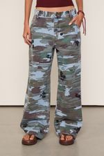 25342627_0105_4-CALCA-JEANS-WIDE-LEG-CAMUFLADO-BORDADO