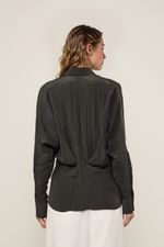 52051775_0005_3-CAMISA-DE-CETIM-RECORTE-AJUSTADO
