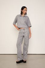 52051808_2289_2-CAMISA-JEANS-CROPPED-OVER-COM-CRISTAIS