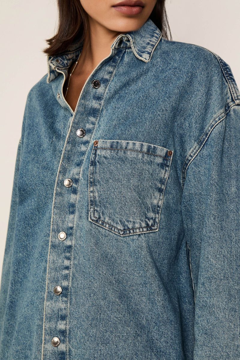 52051829_0105_4-CAMISA-JEANS-OVER-MANGA-LONGA