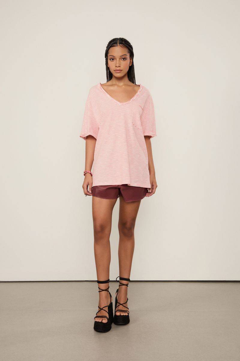 52060808_6210_2-CAMISETA-DE-MALHA-COM-BOLSO-LISTRADA