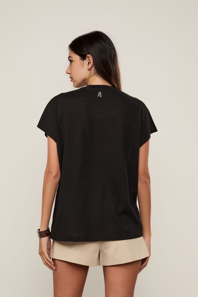 52060809_0005_3-CAMISETA-DE-MALHA-SEM-MANGA