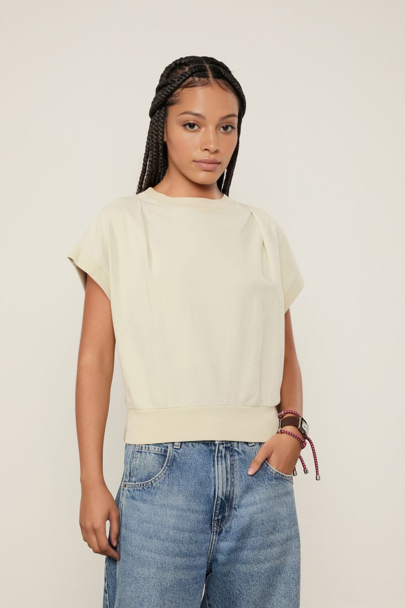 52060825_09021_1-T-SHIRT-MALHA-COM-PREGA-COSTAS