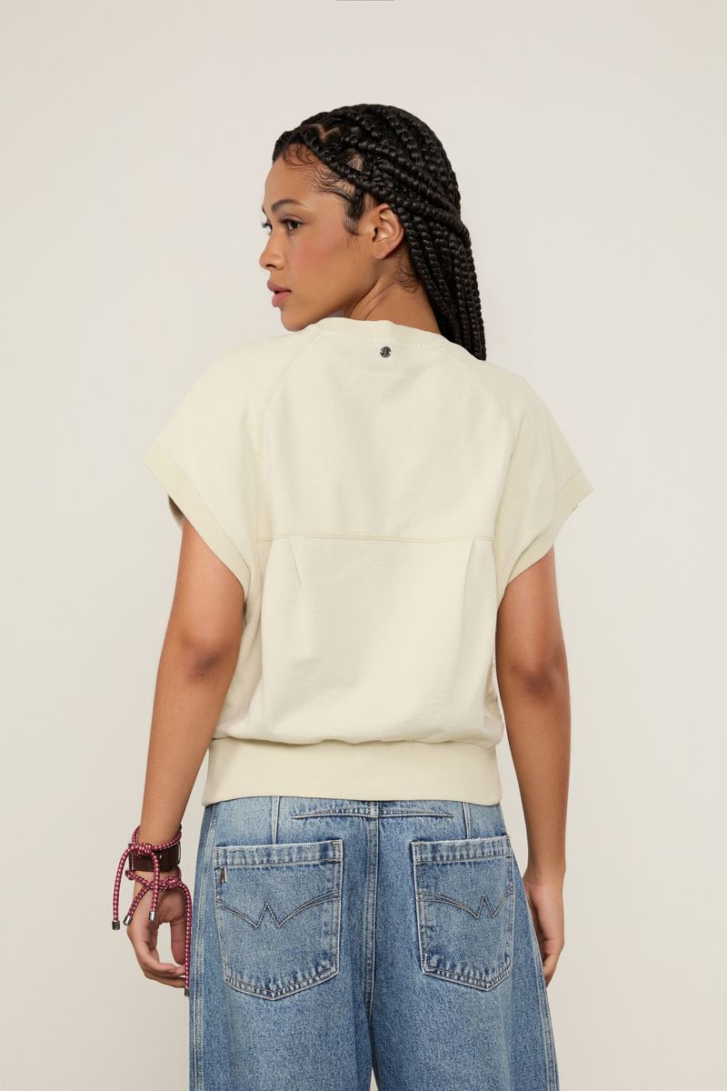 52060825_09021_3-T-SHIRT-MALHA-COM-PREGA-COSTAS